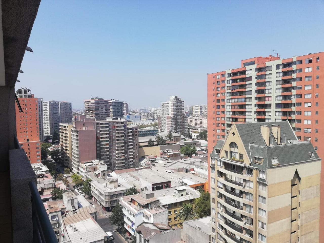 San Isidro 40 Depto 198 Metro Santa Lucia Amplio 4 Personas Apartamento