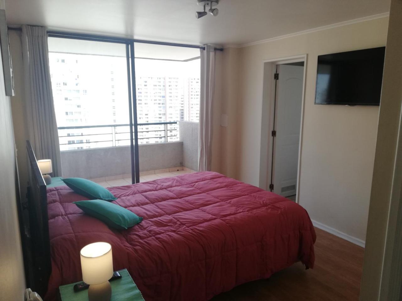 Apartamento San Isidro 40 Depto 198 Metro Santa Lucia Amplio 4 Personas